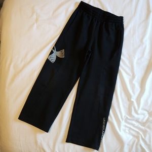 Boys Under Armour size 5 pants NWOT smoke/pet free